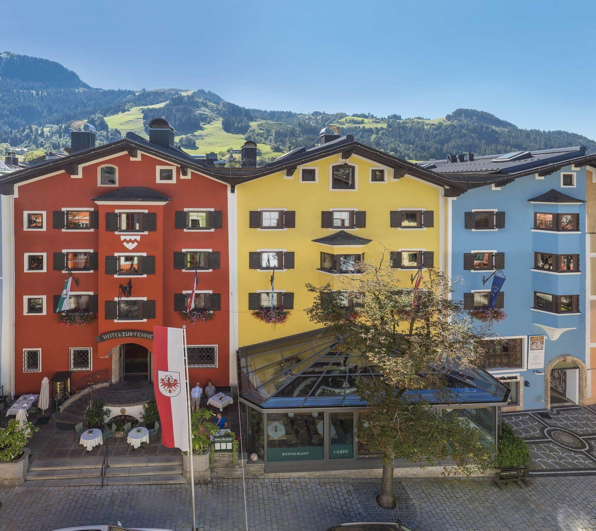 Hotel Zur Tenne Kitzbuhel Bagian luar foto